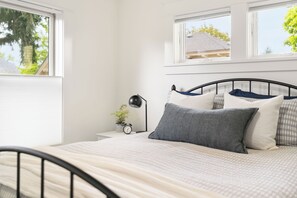 1 dormitorio, tabla de planchar con plancha, wifi gratis y ropa de cama