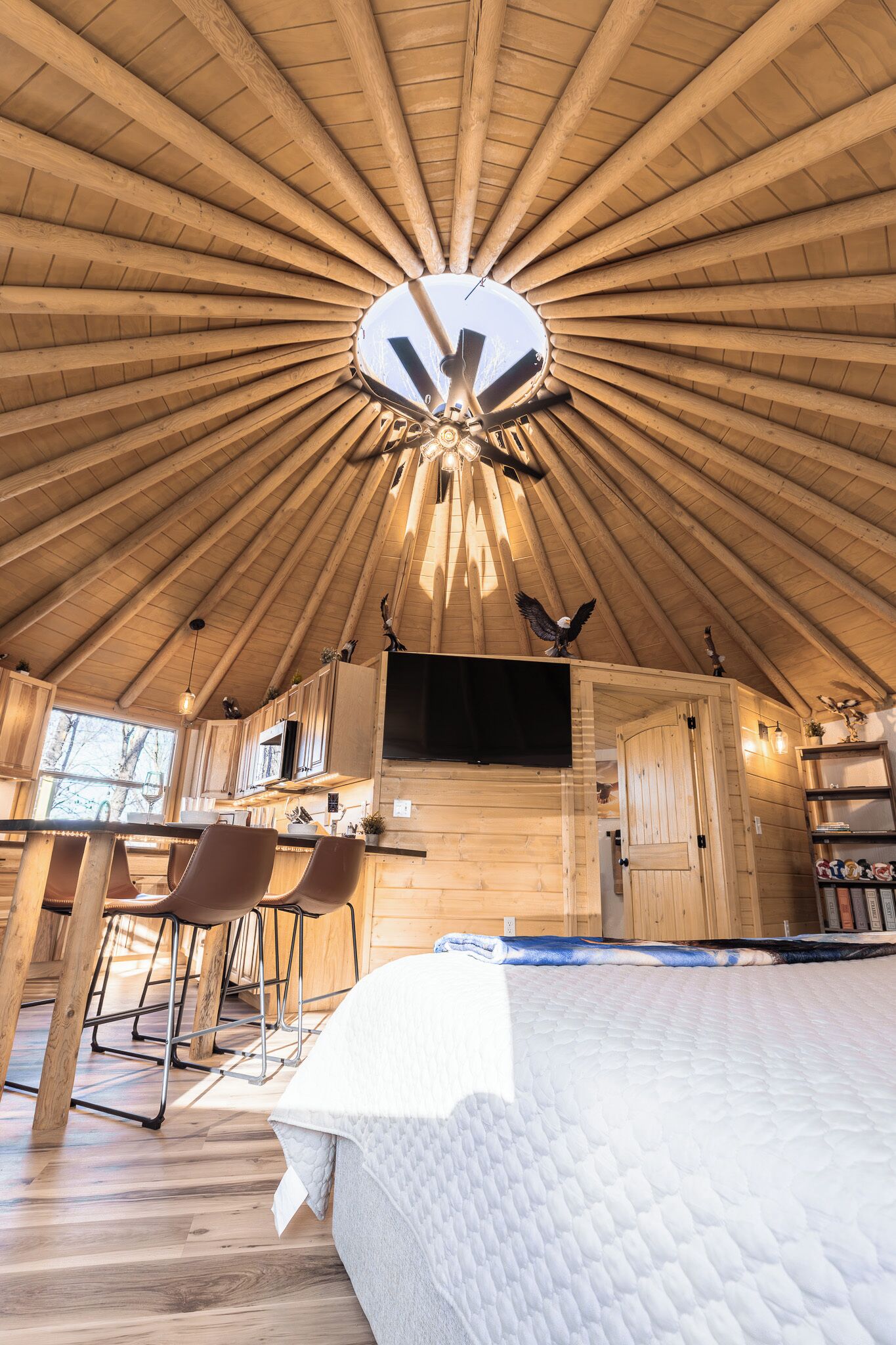 1 habitación, tabla de planchar con plancha, cuna de viaje y wifi 