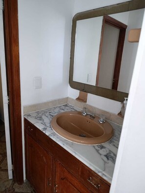 Handtücher, Seife, Toilettenpapier