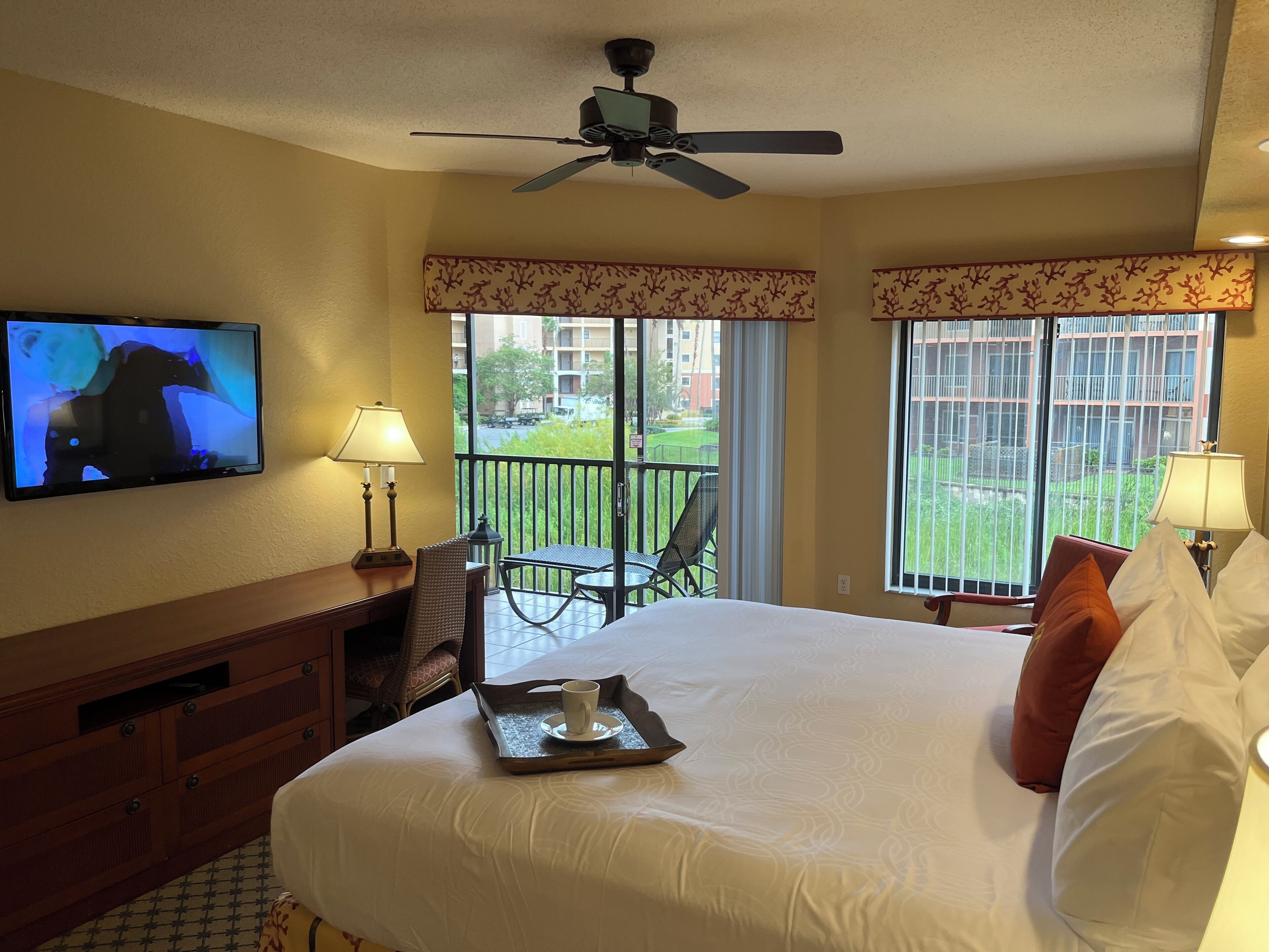 2 bedrooms, in-room safe, iron/ironing board, free WiFi