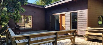 Ayün Lodge – Family Cabin with Private Beach