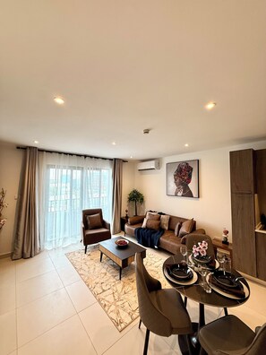 TV connectée de 50 pouces avec chaînes numériques