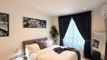 Deluxe Apartment, City View | Laptop workspace, soundproofing, iron/ironing board, free WiFi