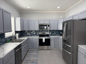 Coffee/tea maker, cookware/dishes/utensils - Launch Away on Copano Bay | Private Boat Launch 🚤 (Rockport,)