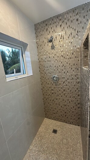 Shower, hair dryer - Twins Villa - Mellizo A - Wonderful 2-bedroom villa with AC in Long Bay Hills (Long Bay Hills)