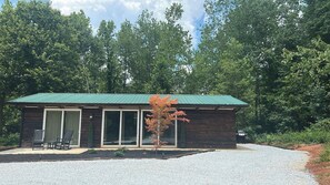 Exterior - Welcome to your private escape in Traveler's Rest! (Travelers Rest)