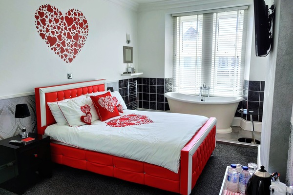 Superior Double Room | Iron/ironing board, free WiFi, wheelchair access