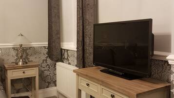 Superior Double Room | Iron/ironing board, free WiFi