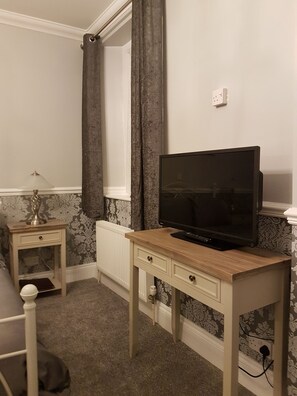 Habitación doble superior | Tabla de planchar con plancha y wifi gratis