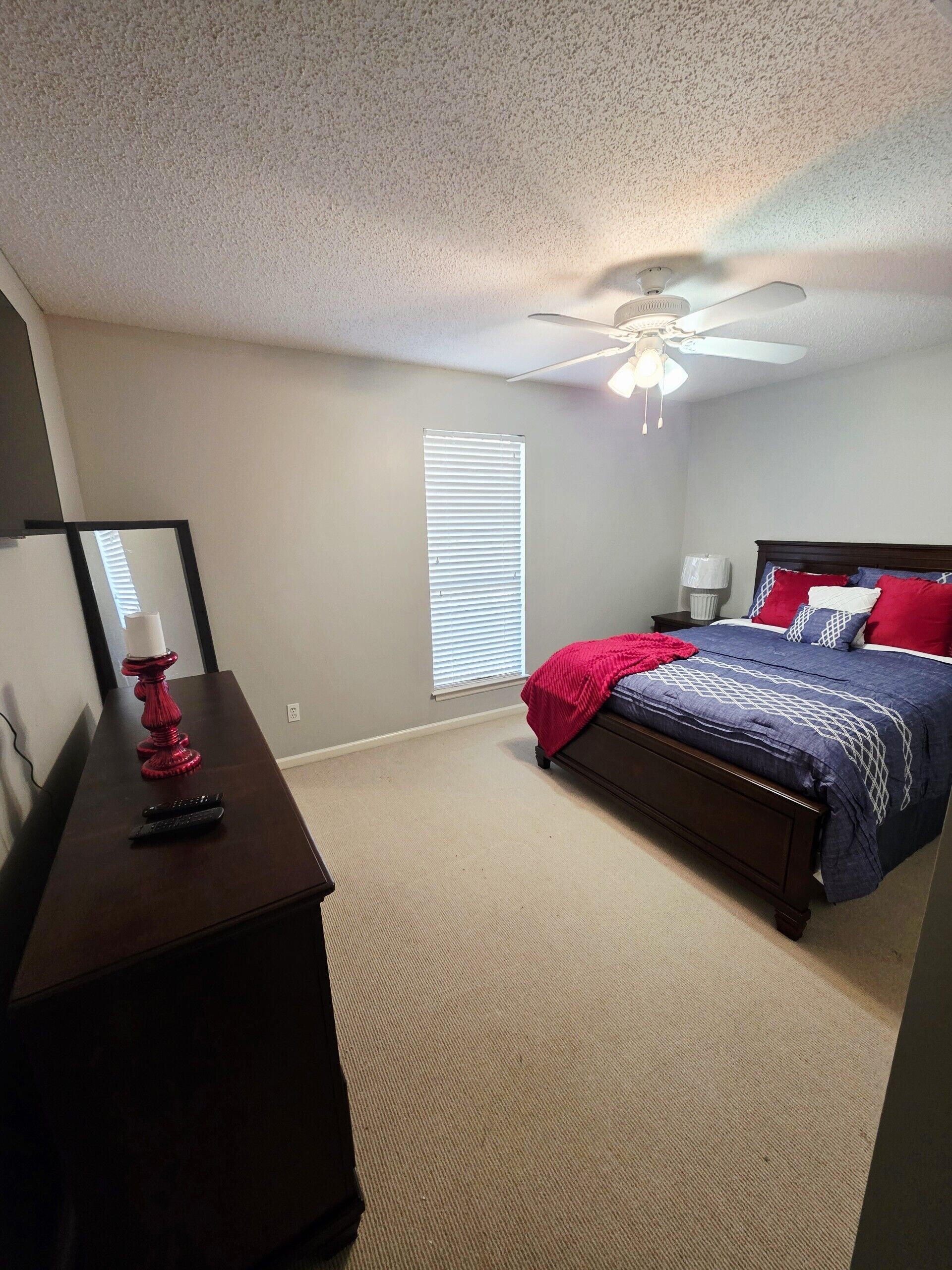 3 chambres, bureau, fer et planche à repasser, Wi-Fi gratuit