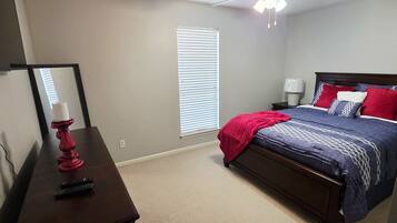 3 chambres, bureau, fer et planche Ă repasser, Wi-Fi gratuit