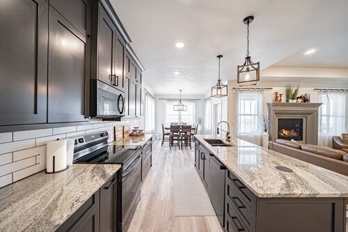 Teton Valley Getaway | Hot Tub, Sauna, BBQ, Fire Pit, & Pet Friendly!