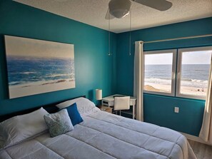 2 bedrooms, desk, iron/ironing board, free WiFi - Beachfront condo with pool, private balcony, perfect for families. (Gulf Shores)