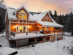 Exterior - Eagles Nest: Indoor Hot Tub | Sleep 13 | Barn (West Dover)