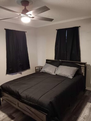 Silitysrauta/-lauta, internet, vuodevaatteet