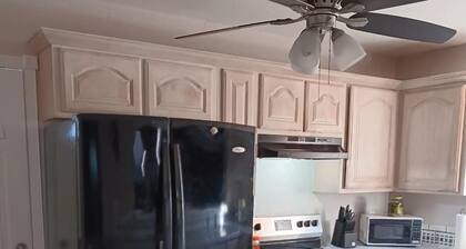 REALLY CUTE REMODELDED 2 BR HOME, Corpus Christi CH/A.CLOSE TO REFINERIES, I37