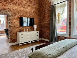 2 bedrooms, iron/ironing board, free WiFi, bed sheets - Downtown GVL Loft-Style Condo in Historic Building (Greenville)