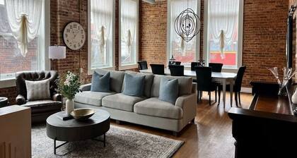 Charming Loft-Style Condo in Beautiful Historic Building
