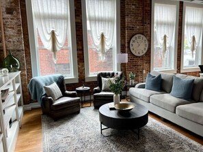 Smart TV - Charming Loft-Style Condo in Beautiful Historic Building (Greenville)