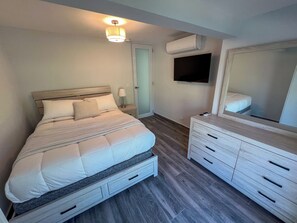 Room - Luxury Coastal Villa: Private Pool - Beach - Resort Style (Dorado)