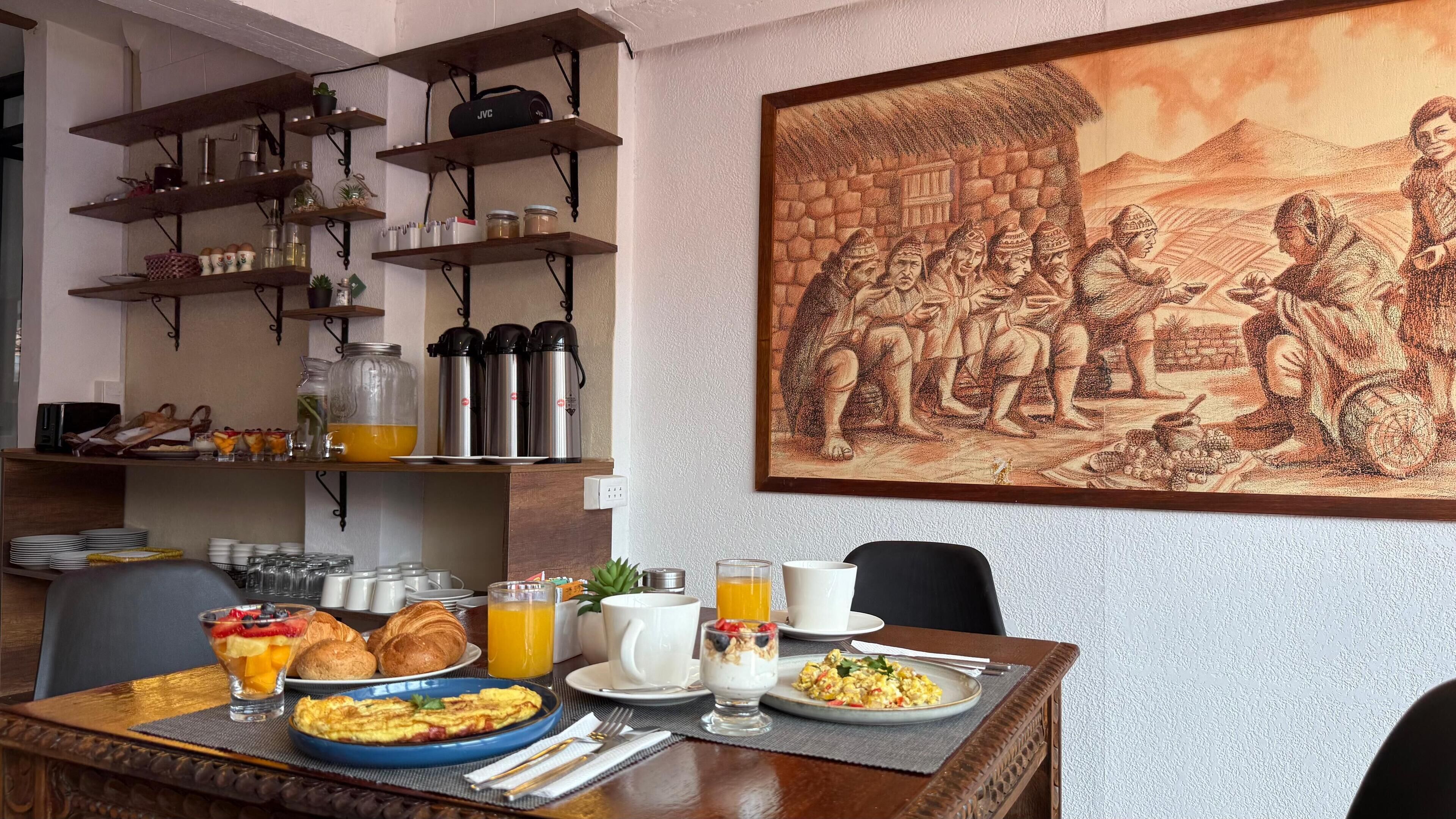 Free daily cooked-to-order breakfast 