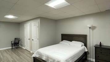 4 Schlafzimmer, Bügeleisen/Bügelbrett, Reisekinderbett, WLAN