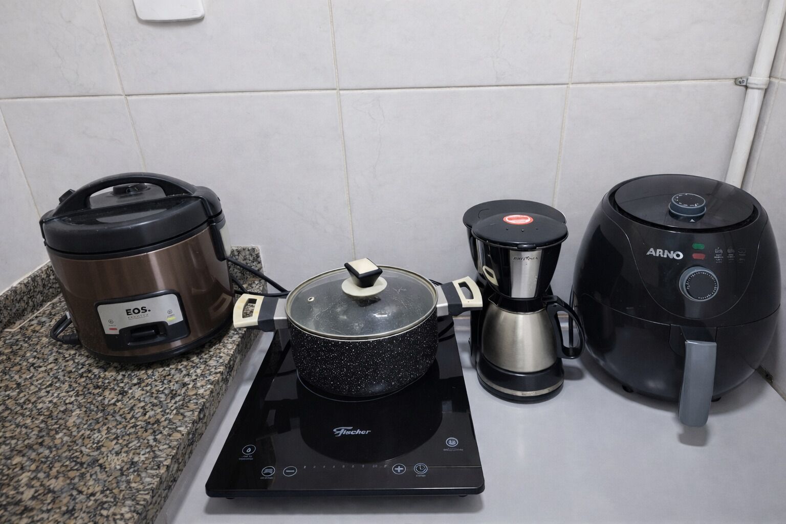 Kaffee und/oder Kaffeemaschine