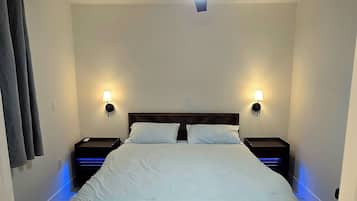 アイロン / アイロン台、WiFi、ベッドシーツ