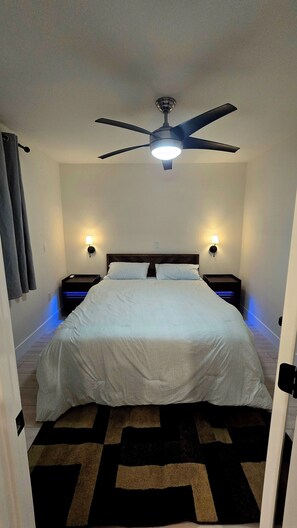 アイロン / アイロン台、WiFi、ベッドシーツ