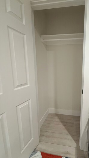Interior - Cozy luxury-1 bedroom guest suite in Concord -walk to BART-close to Mt Diablo. (Concord)