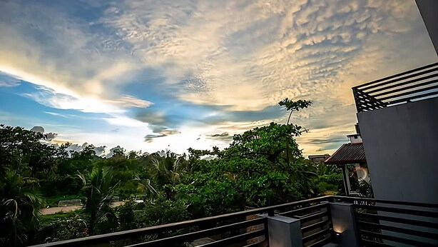 Unclassified image, 1 of 23, button - Ovinya Villa - Peaceful family villa near historic Galle town and beach (Galle)
