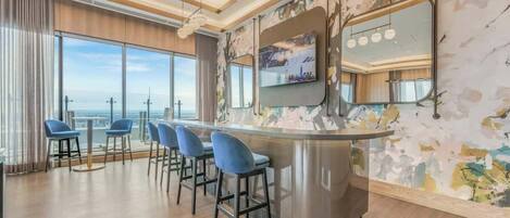 Bar (in der Unterkunft)