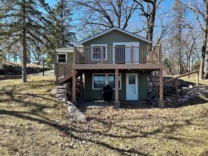 Exterior - Cozy Cedar Lake Cabin (Annandale)