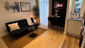 Living area - Garden Suite Paris Alfortville Metro - 10 min from Paris (Alfortville)