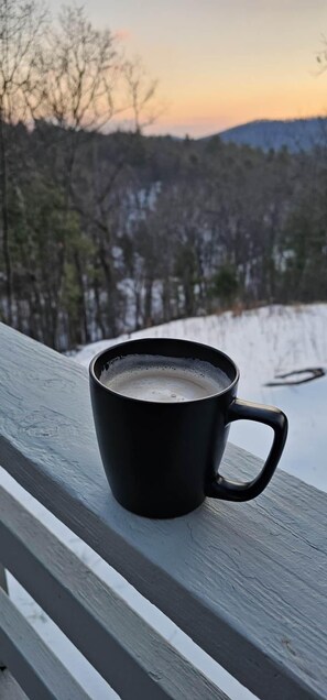 Balcony - Shenandoah A-Frame w/ Mtn Views, near Bryce Resort (Shenandoah County)