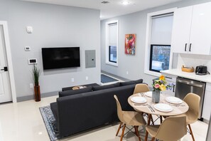 Interior - 20 Min to Times Square-Stylish 2 BR w/Parking (West New York)