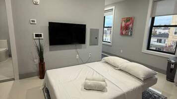 Desk, iron/ironing board, WiFi, bed sheets