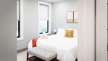 Schreibtisch, Bügeleisen/Bügelbrett, Reisekinderbett, kostenloses WLAN