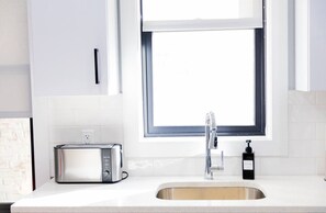 Interior - Modern 1BR w/ Indoor Parking • Quick Access to NYC (West New York)