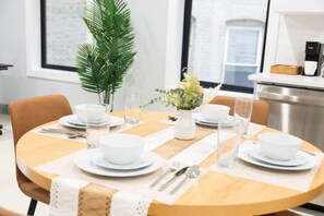 Dining - Easy Access to Times Square w/ Free Indoor Parking (West New York)