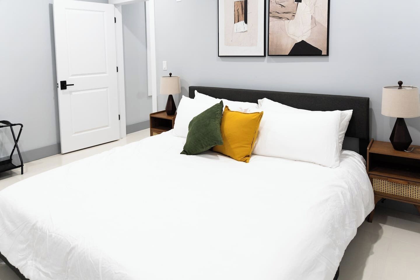 デスク、アイロン / アイロン台、旅行用ベビーベッド、WiFi