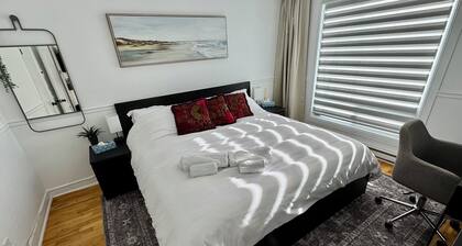 Stylish 2BR • Free Parking • 15 min to MTL