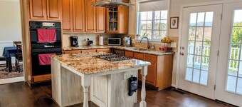 Charming 4-bedroom house in Woodstock perfect for your getaway