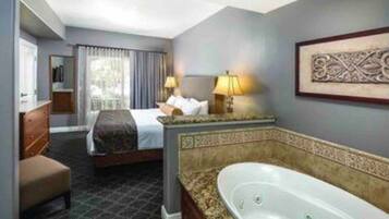 Fer et planche Ă repasser, Wi-Fi, draps fournis