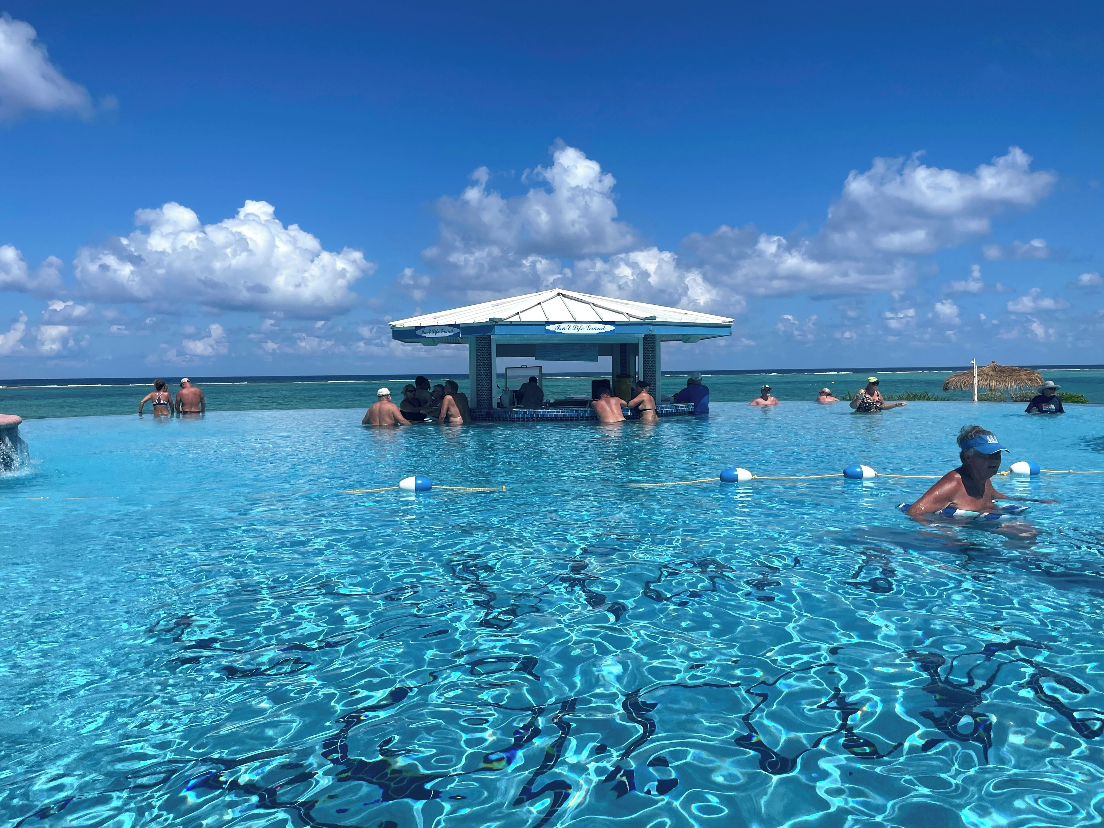 Piscina externa, piscina aquecida