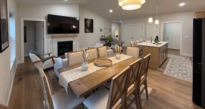 Modern and comfy townhome in Champaign Urbana