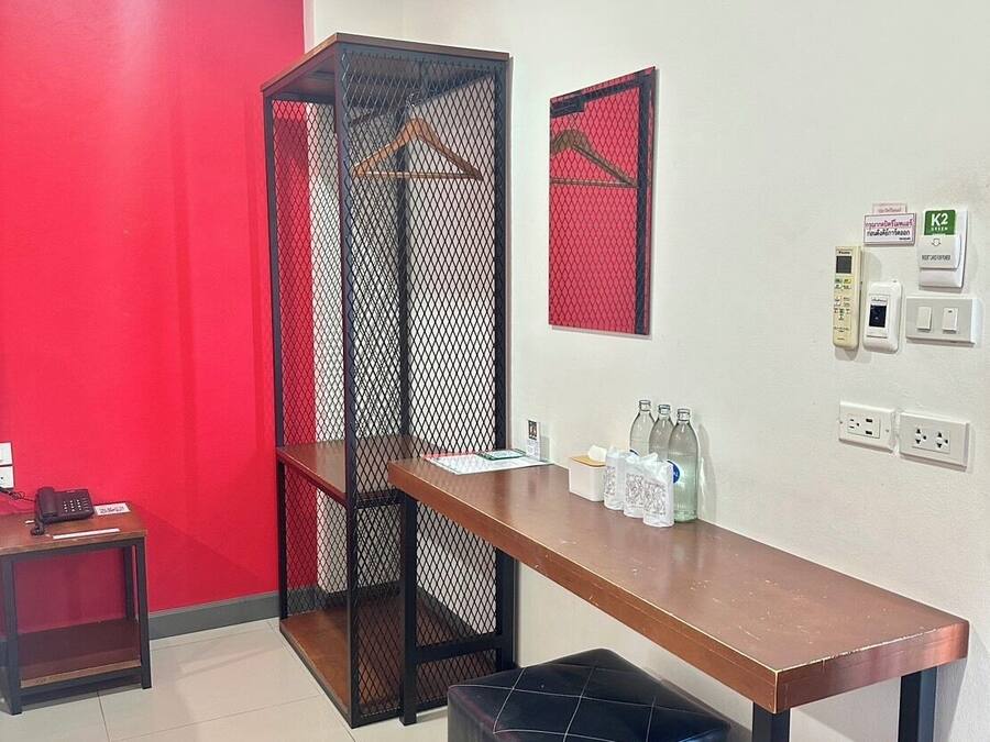 Centro de negocios en la habitación