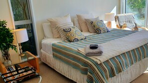 1 slaapkamer, een strijkplank/strijkijzer, gratis wifi, beddengoed