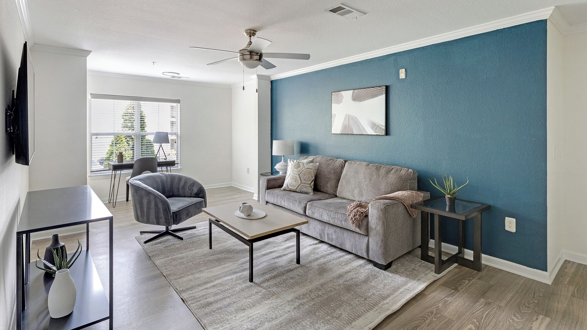 公寓 (2 Bedrooms) | 起居區 | 50-吋電視，提供數位頻道