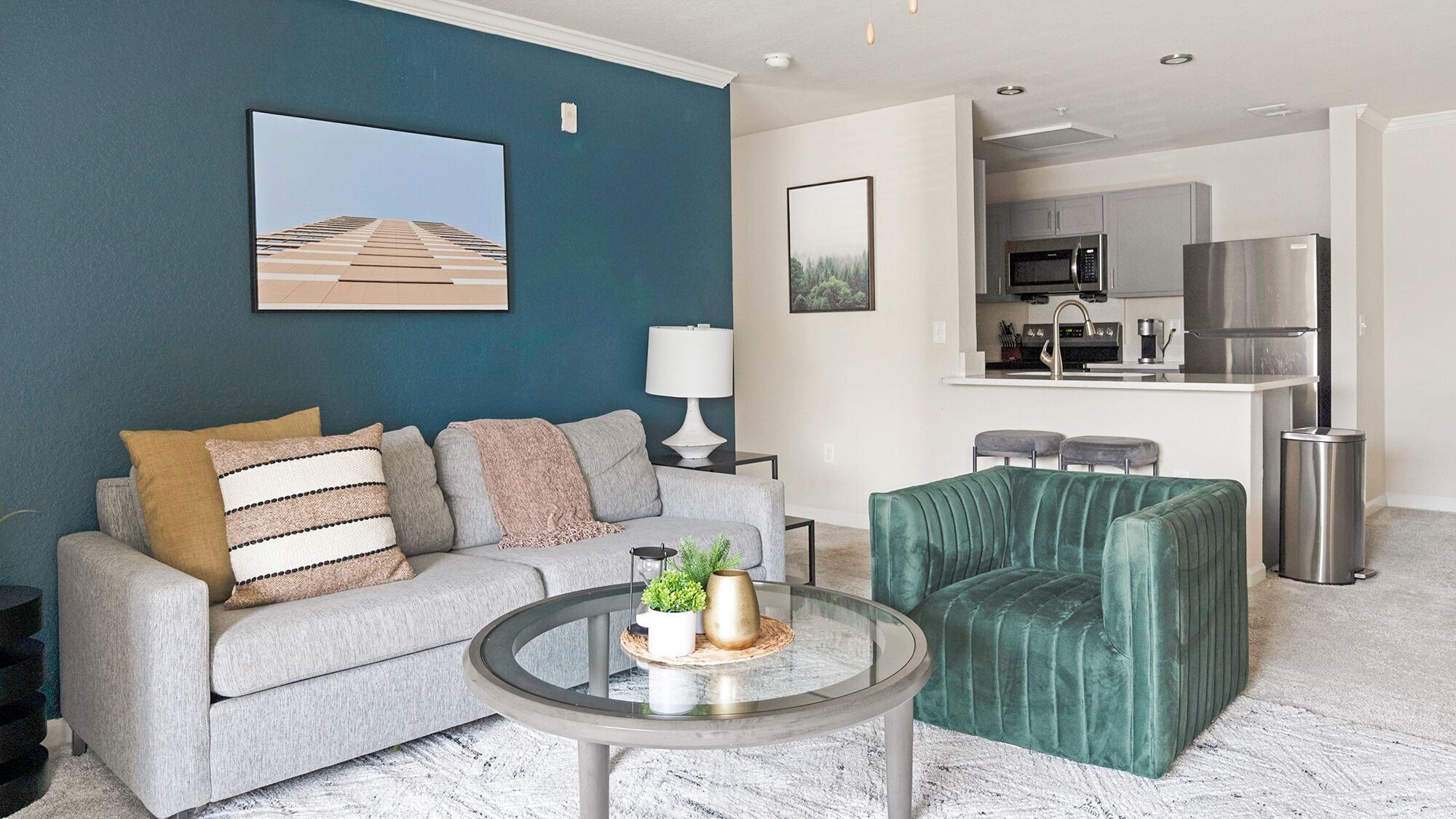 公寓, 2 間浴室 (2 Bedrooms) | 起居區 | 50-吋電視，提供數位頻道